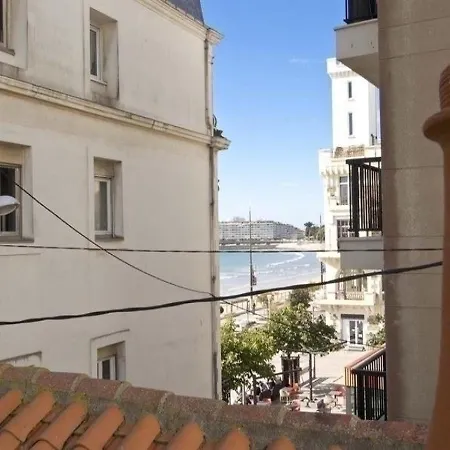 Rue Du Palais *
